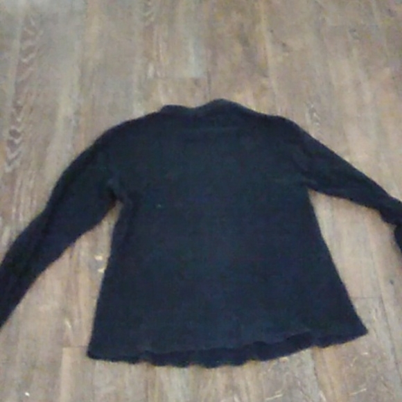 Black long sleeve shirt - Picture 4 of 4